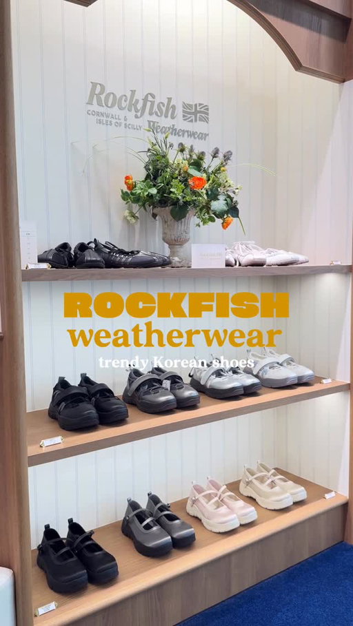 i’m going to wear these everyday omg

📍Rockfish Weatherwear
1 Chome-11-6 Jingumae, Shibuya, Tokyo 150-0001, Japan Laforet 1F

#japanese #japanesegirl #koreanfashion #koreanshoes #fashion #shoes #japanlife #tokyolife