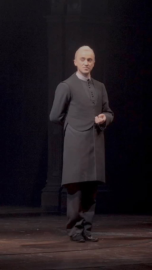 Tom Felton just made his Broadway debut in the play “Harry Potter and the Cursed Child,” marking his return to the role as Draco Malfoy. He’s playing the adult version of the character in the play for a limited run. Here’s a video from his first performance!
#TomFelton
#Broadway
#HarryPotter
#HarryPotterandtheCursedChild
Video: Courtesy of Harry Potter and the Cursed Child