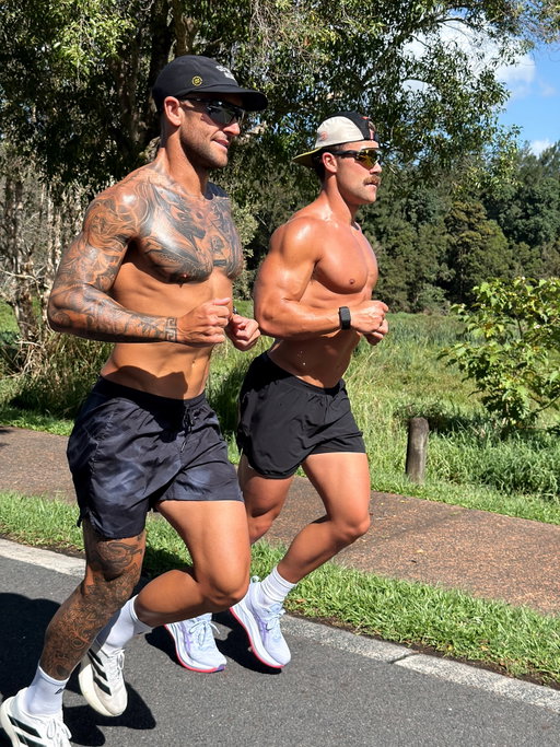 Full day in the life with @tommynewell just went live on YouTube.

One of the most heavily requested videos I’ve had since starting the channel, and a 24 hour turnaround on the vlog is crazy work thanks to the 🐐 @beallinmedia 

Man is fit fit.. must be all the Go Bars @bpnsupps 

All in.