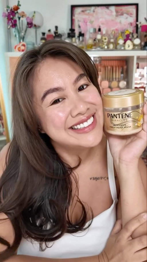 No more gatekeeping 🚫✨ This is my best budol of 2025: Pantene’s Pro-V Miracles. The melting Pro-V pearls are packed with B5, keratin, biotin, and collagen to repair hair bonds from within. 🤯 @pantenephilippines #ad