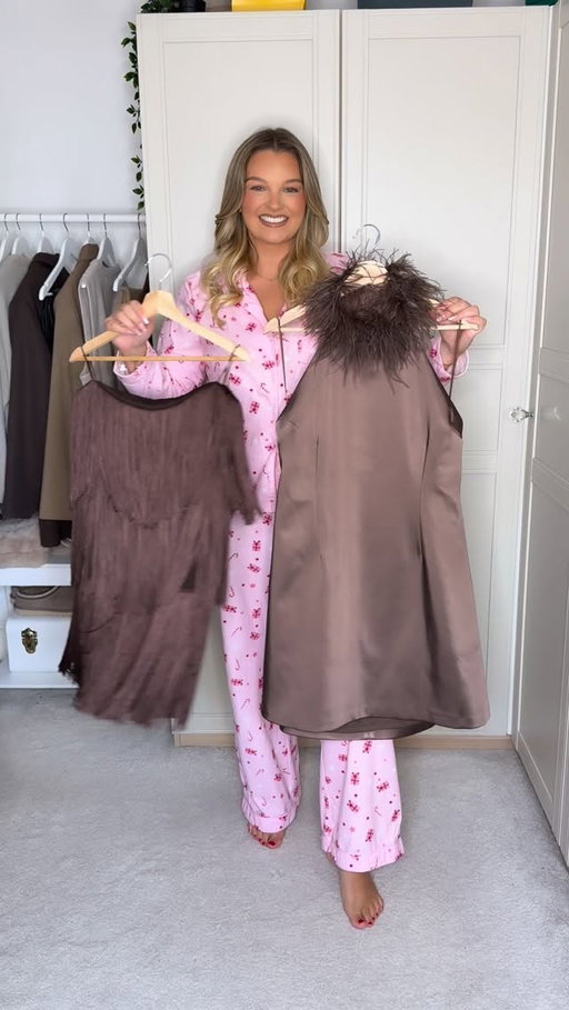 3 @zara brown dresses 🤎🤎 which one is your fave?? I can’t even pick my favourite one!

I will link all dresses in my story and add them to my November highlight ✨ 
#zara #zaranewin #christmasparty #sparkle #christmasfashion