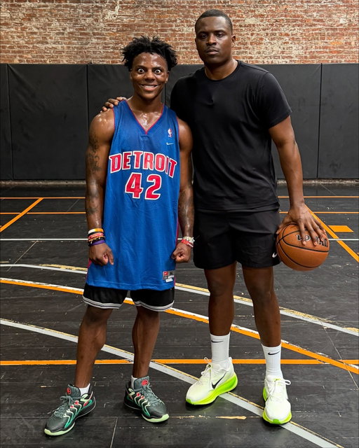 Speed should be playing D1 basketball!🤯🎯 @lethalshooter 
-
Player: @ishowspeed 
#IshowSpeed #LethalShooter