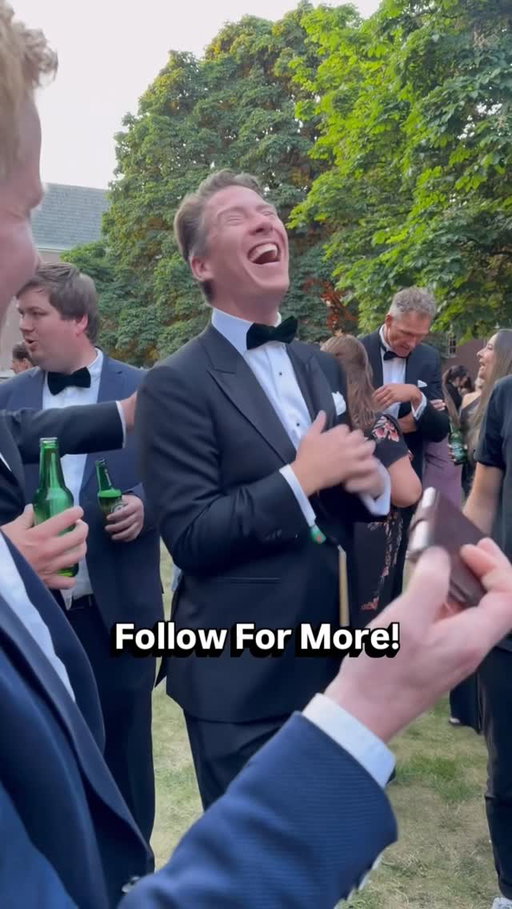 😲 It’s All About ATTENTION!
.
#magic #magician #magictricks #illusionist #magicians #explorepage #explore #reels #foryou #magictutorials #pickpockets #pickpocket