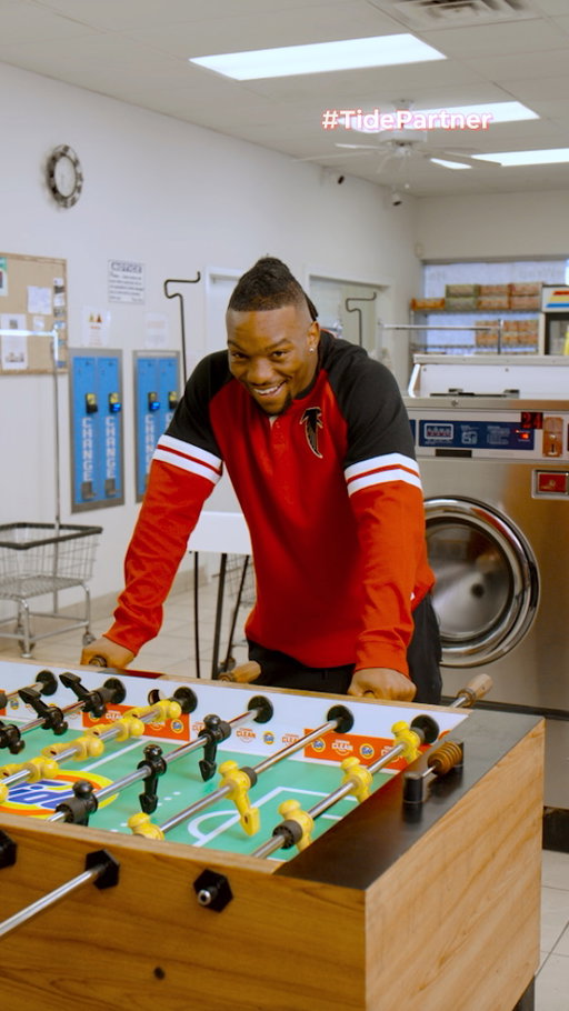 #TidePartner | Friends don't let their besties do laundry alone 🧺🫧 @markingramll