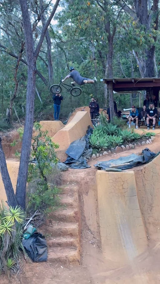 These jumps are pure dirt art! It was an absolute treat to ride with everybody yesterday!! Wait to you see what @jaietoohey did there 😳  @monsterenergy @ethika @wienerschnitzel @odigrips @odi_bmx @byltbasics #ethika #monsterenergy #monsterenergydrink #wienerfam #byltforthis @nitrocircus  @thesecretbmxshop @securechoicelending