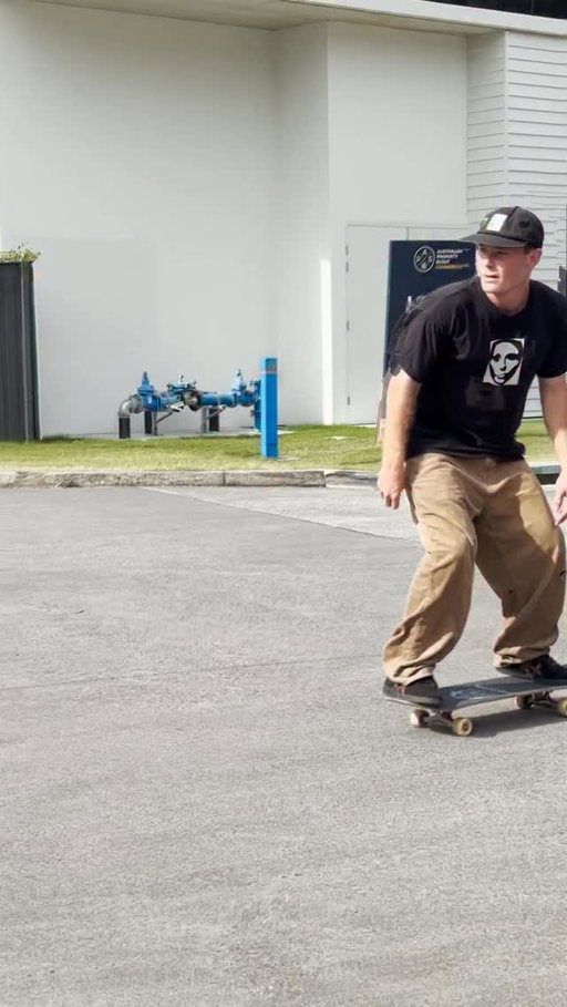 Kieran checking in from Australia in the new Black/Reddish Brown Gel-Vickka Pro, in shops now.