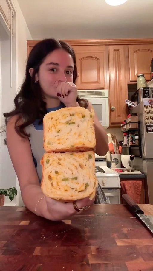 REVEAL OF THE ELOISE CHEDDAR JALAPEÑO SOURDOUGH LOAF using the pullman loaf tin — baked perfectly and the prettiest most perfect sourdough sandwich bread!!! #eloise #sourdough #sourdoughbread #sourdoughstarter #breadmaking