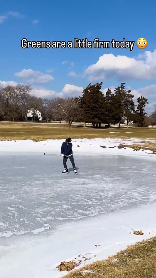 Winter golf is here 😅