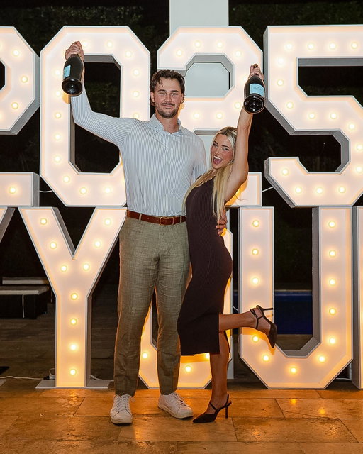 CY SZN 🍾