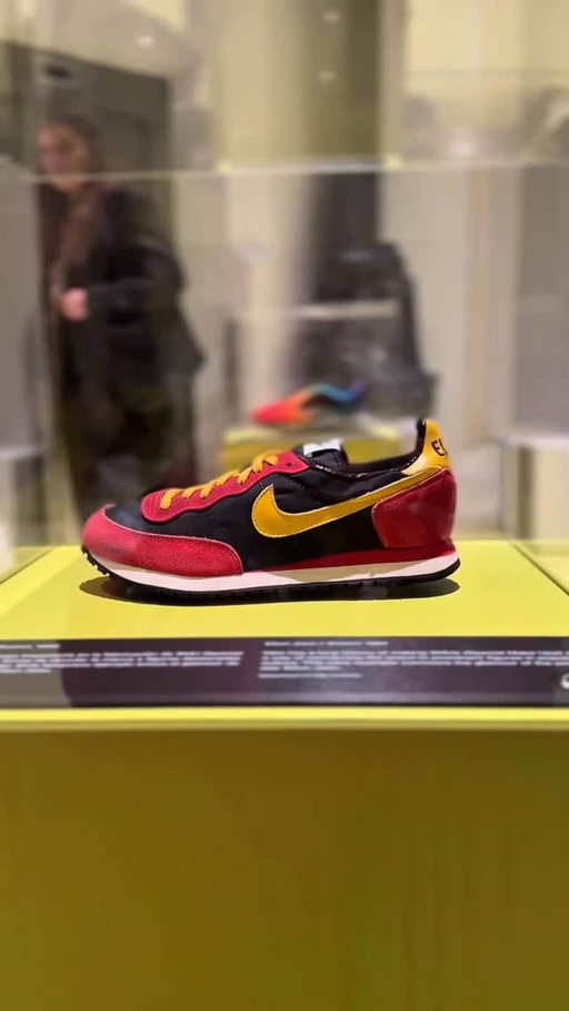 ⭐ Nike. Diseño en Movimiento
Sumérgete en la primera exposición dedicada al diseño de Nike. 

Descubre cómo la marca ha transformado el deporte, la tecnología y la cultura a través de sus zapatillas más icónicas, objetos originales y colaboraciones legendarias.

🎟️ CONSIGUE TUS ENTRADAS EN EL LINK DE LA BIO

#FeverPlan