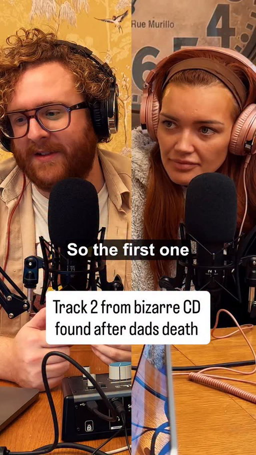 Track 2 from Ash dead dad’s secret album. 💿 
Find more like this on the @skinwigspodcast 💚
#skinwigspodcast #dontforgetme #comedyreels