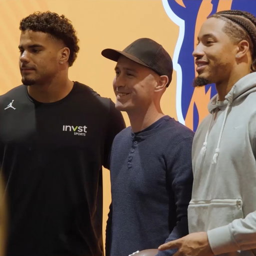 We teamed up with Pros vs. GI Joes to host active military members and veterans for a special NFL Madden Showdown! Bears players Daniel Hardy and Austin Booker joined in on the action, connecting and competing in honor of those who serve. 💙🐻
