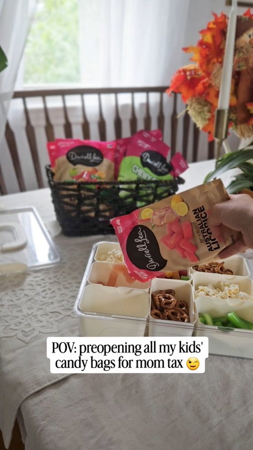 #ad | Making a snack box for the kids always includes a little quality check of the candy first. 🤣🍬

@darrellleausa 's Soft Australian Licorice and Chewy Stix are one of my all time favorites - non-GMO, palm oil free, no artificial flavors, no high fructose corn syrup - just the good stuff. 💛🥳

So which new flavor are you testing first - Raspberry, Pink Lemonade, or Cinnamon? 👀

#DLMakesItBetter #DarrellLeaUSA #PalmOilFree #momhacks #haha