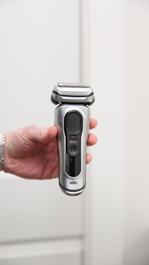 #AD #BraunPartner Date night as a mom and dad looks a bit different than it used to. And while we never know what to expect any given evening, I know I can always count on the @braun_us Series 9 Pro+ to deliver a close and smooth shave. Check out the link in my bio for the perfect daily shaver for yourself or as a gift for the guy in your life! 

#mensfashion #mensstyle #datenight
