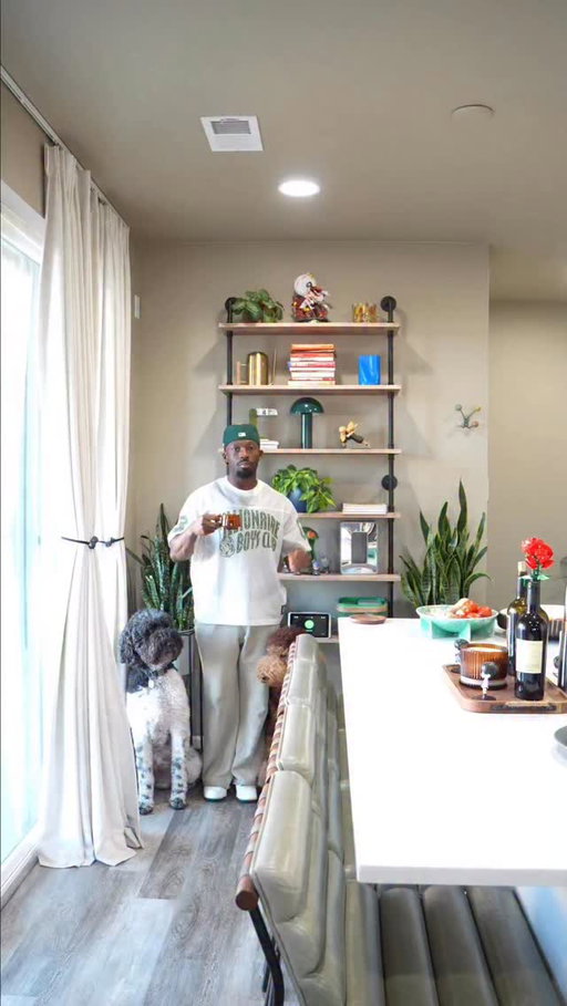 My 5 best tips to turn your house into a home! 🙂‍↕️🤨 

Which tip was your favorite? 🤔#homedecor #plants #boyhome