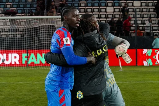 📷 Revivez les moments forts du match de nos Léopards 🐆 face au Cameroun 🇨🇲, dans une demi-finale intense disputée à Rabat.

Détermination, solidarité et un combat mené jusqu’au bout : nos fauves ont arraché leur place en finale où ils affronteront le Nigeria 🇳🇬 ce dimanche.

🔥 Cap sur la dernière bataille !

#LesLeopards #FecofaRDC #BendeleEkweyaTe #MissionMondial2026 #RDC