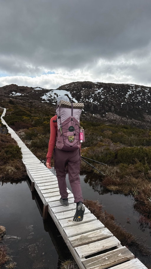 An overnight hike up at Mount Field West - snow, wind, a beautiful sunset at the summit. Tassie always keeps you guessing. Grateful for moments like these and a solid pack that handled it all @kathmandugear