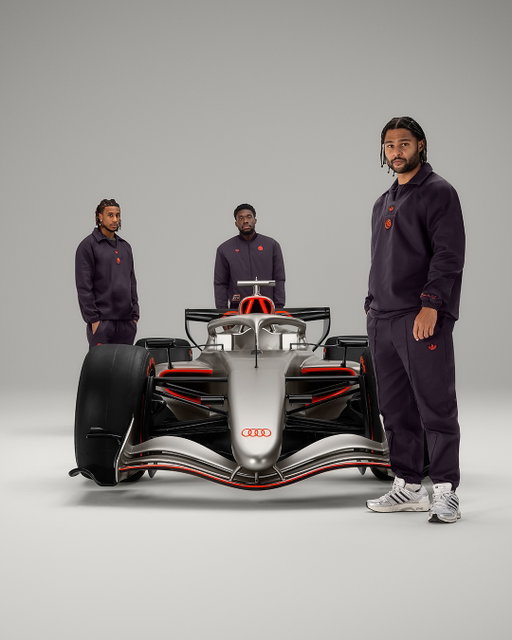 From the pitch to the track: Our players had an exclusive first look at the Audi R26 Concept.

#Audi #AudiF1Project #AudixFCB
𝖳𝗁𝖾 𝗏𝖾𝗁𝗂𝖼𝗅𝖾 𝗌𝗁𝗈𝗐𝗇 𝗂𝗌 𝗍𝗁𝖾 𝖠𝗎𝖽𝗂 𝖱26 𝖢𝗈𝗇𝖼𝖾𝗉𝗍 𝖼𝖺𝗋.