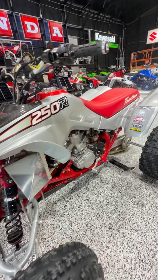 (Day 25)  Honda Fourtrax TRX250R @elkasuspension @lonestarracing1
