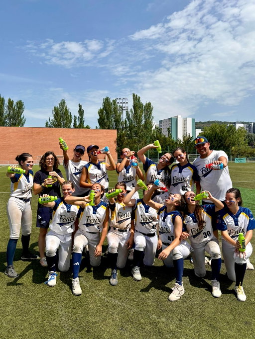 The @rfebs girls always have PRIME ON DECK 🥎🤩
-
-
-
-
#softball #spain #sports #madrid #athlete #girls #women #homerun #field #youth #hydrate #hydration #athletes