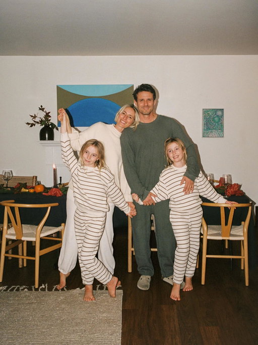 Ringing in the holidays the way I love most — cooking, hosting, and staying cozy at home in @mate_the_label . Made from organic fabrics that feel just right for slow days and good company.