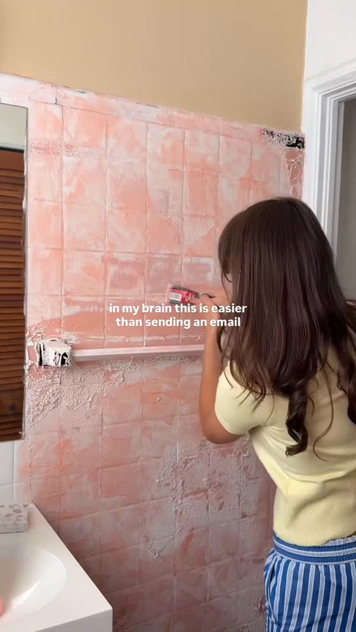 physical labor > brain labor 🧘‍♀️ creds @carlybloo