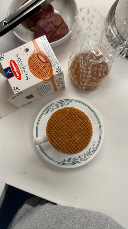 a tragic morning turned sweet with the one and only @daelmansstroopwafels #ad
