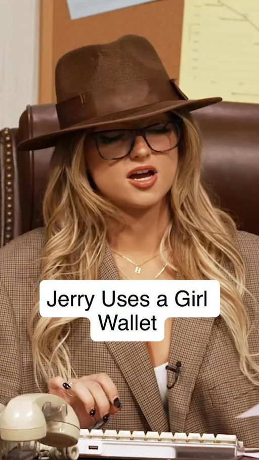 Week 11 of Barstool Sports Advisors is LIVE!

@jerrythekid21 broke out one of his Winter accessories and it may have been purchased in the women’s section.