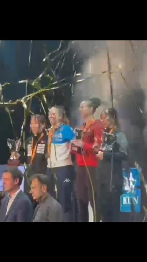 So pleased to make it onto the podium in Spain, at the first World Cup of the season! 🥉

Bringing the positive energy back to @dynamofencing is always a great feeling, as we all continue working towards our goals, as one ⚔️

Thank you @hoochybooch for your ongoing support! Drinking my booch is always a simple daily highlight 😻

Use discount code SWORDFAM at checkout upon placing your order at hoochybooch.com + get free home delivery in the Vancouver area!

#fencing #foil #athlete #teamcanada #kombucha #hoochybooch