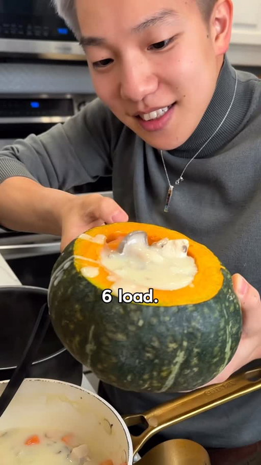 Ken makes a very white Japanese stew 🍲