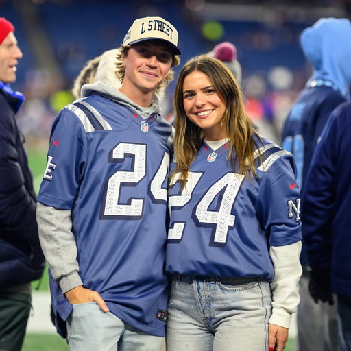 50 Dates 50 States 🤝🏼 Patriots 

•
•

#50Dates50States #football #newengland #patriots #football #dating