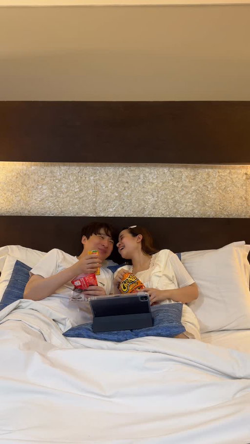 We’re both homebuddies who love staying in and watching our favorite shows. 🏠🥰 Prime Video is always our go-to! #PrimeVideo