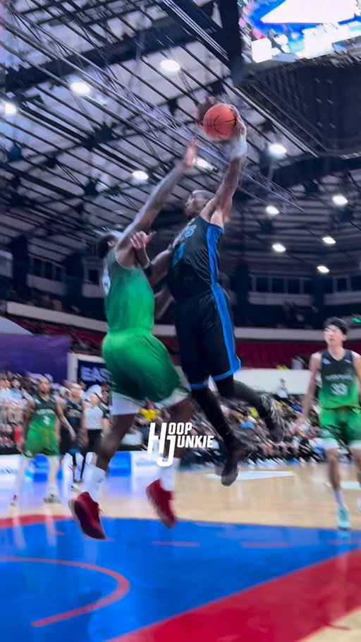 LEFTY KOBE WITH ANOTHER POSTER 🤯

Rondae Hollis-Jefferson is putting on a show in their matchup against the Macau Black Bears at the Cebu Coliseum! 🔥
