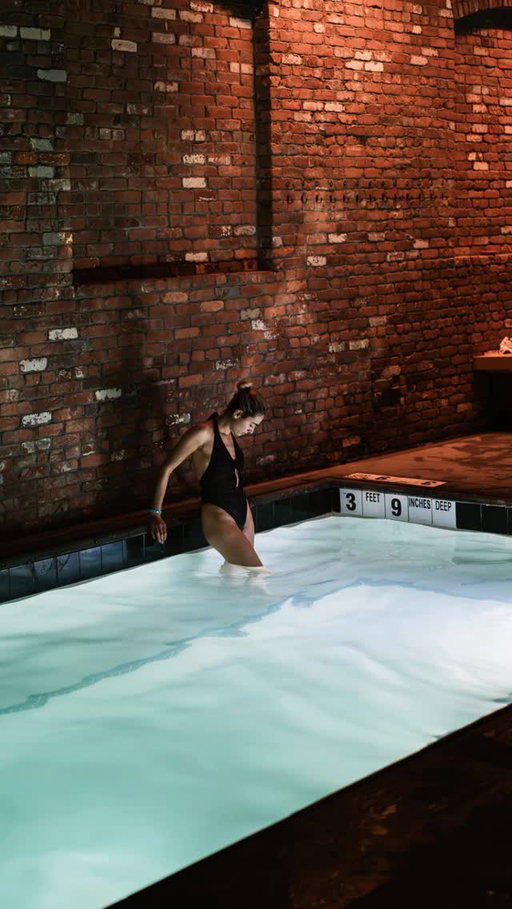 [CLOSED] 🔥GIVEAWAY🔥 Our Williamsburg location turns 6 years old today 🎉 To celebrate, we’re giving away SIX $100 Gift Cards to Bathhouse Williamsburg. To enter:⁠
⁠
➰ Like this post.⁠
➰ Tag someone you want to bathhouse with in a comment.⁠
⁠
That’s it! Ends Thursday 11/20, 1pm EST. Winners announced in comments. As always, thanks for bathhousing with us 🌊