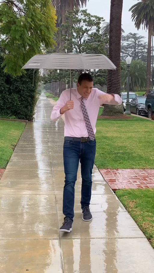 Stay dry out there, Los Angeles! 🌧

Completely re-edited and remastered for 2025! This was shot in 2019, before vertical video was a thing. Enjoy.

@shopweatherpod