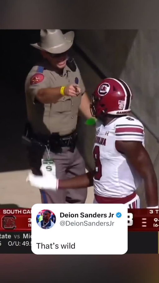 This interaction 😳 

(h/t @deionsandersjr)

#collegefootball #cfb #texasaggies