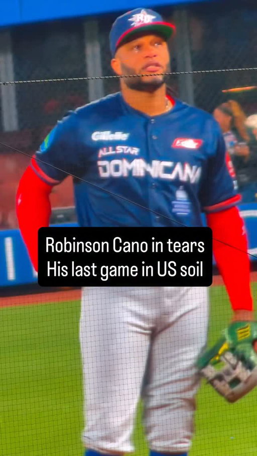 Emotional Cano in tears for his last game on US SOIL..#dominican