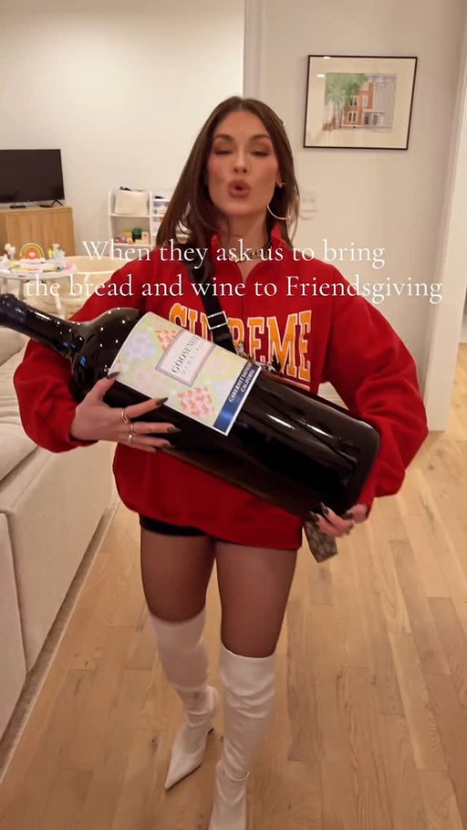 Just making sure we have what we need 😂 Thank you @theoriginalitalianbakeryinc for the loaf & @thesavorygrape for the wine 💯👏🏽
