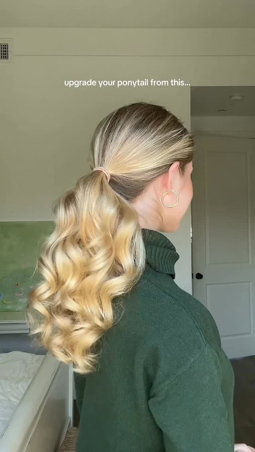 a ponytail with extra volume >> 🤍🎄