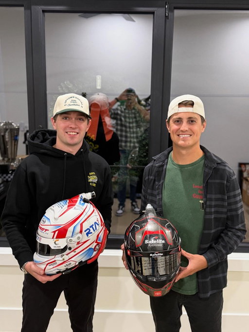 Heartbreak helmets 🤝💔 @zanesmith