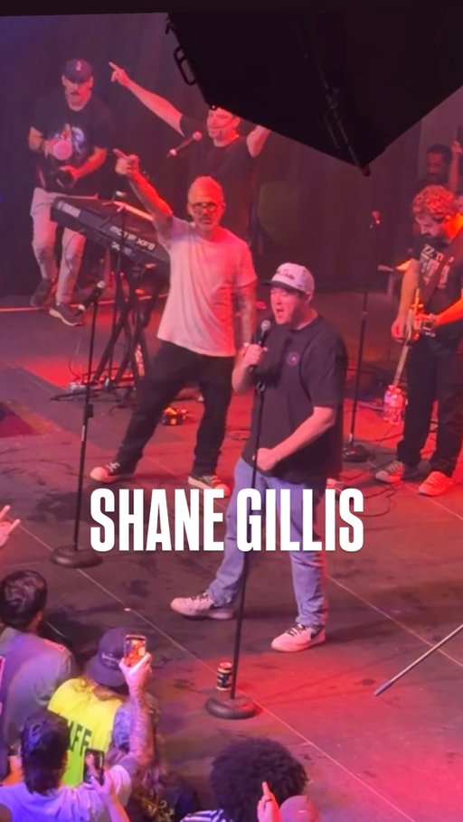 “Dragula” w/ #shanegillis @skankfestnyc // @thegdcomedyjam @joshadammeyers

#skankfest #skankfestnola #skankfestnola2025