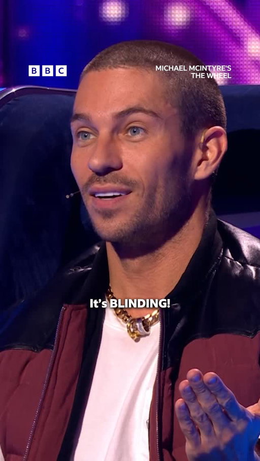 BLINDING 🦷 ⁣
⁣
#MichaelMcIntyre #TheWheel ⁣
⁣
Can the contestants answer their way to a fortune? The celebrity experts in this episode are Stacey Dooley, Maisie Adams, Oti Mabuse, Asim Chaudhry, Ricky Wilson, Omid Djalili and Joey Essex.