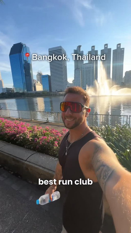 I found out about @sabairunclub.bkk and decided to wake up at 6am to see what it’s all about so I could meet more like minded people here in Bangkok since I travel solo 💪🏽

Would you ever go to a run club solo?

#runclub #bangkok #thailand #solotravel #sabairunclub #bangkokrunclub