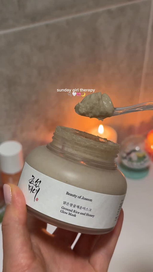 asmr sunday girl therapy 🫧🤍🎀🌙

products 
@pureology Hydrate Shampoo & Conditioner 
@sundaebody Espresso Martini Shower Foam & Birthday Cake Body Whip 
@mantahair Hair Brush 
@olehenriksen Peach Glaze Glow Mist 
@smuutiskin Watermelon Dew Serum 
@eyeam Eye Serum 
@beautyofjoseon_official Face Mask 

#asmr #asmrsounds #selfcaresunday