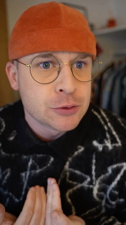 C’EST DÉJÀ NOËL ? 😱🎄😂 QUI MET SON SAPIN BEAUCOUP TROP TÔT ? 😆🤣 JE VEUX DES NOMS 👇🏻