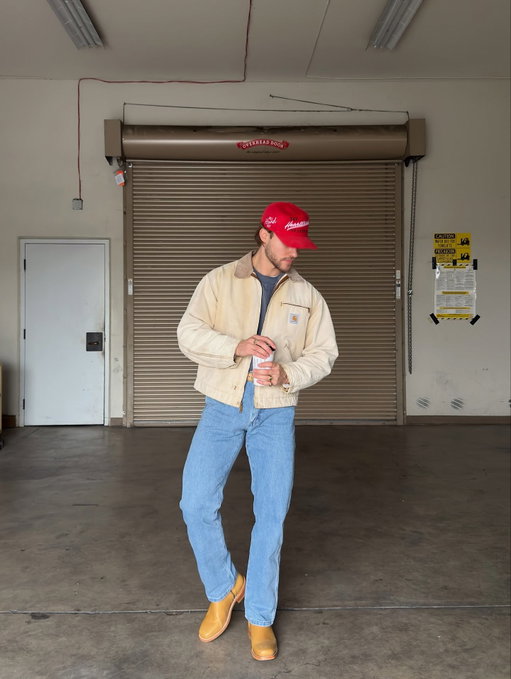 Coffee down 😅

men’s outfit, men’s outfit ideas, outfit

#mensoutfit #mensoutfitideas #outfit