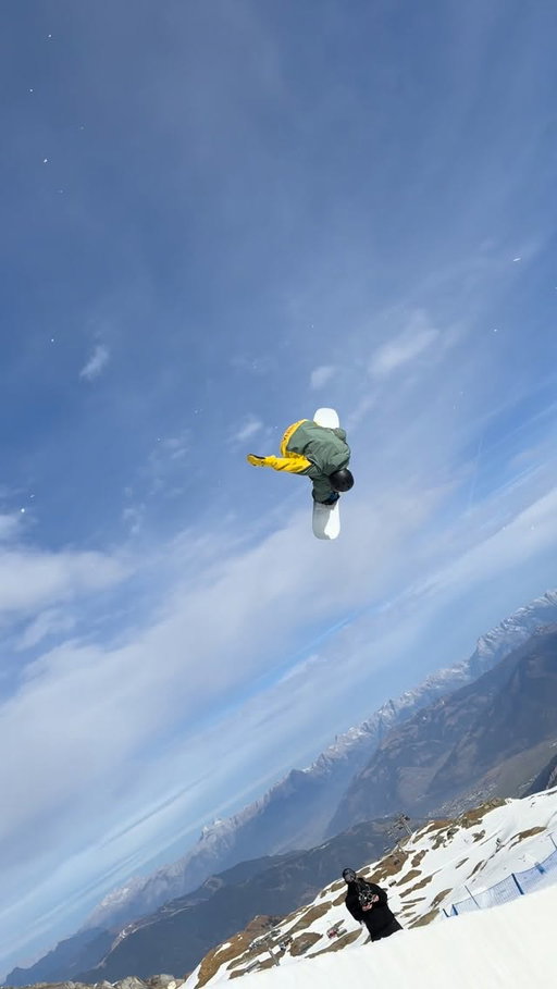 @wangziyang101 is BACK. 

After a knee injury at the end of last season, @wangziyang101 is back in the halfpipe. 

Watch him compete at Event Two at Yunding Snow Park. Event info linked 🔗. 

#TheSnowLeague