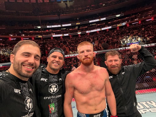 So proud of @nobickal1 regardless of the result, but man this one was sweet 🙌 Head kick. Done.