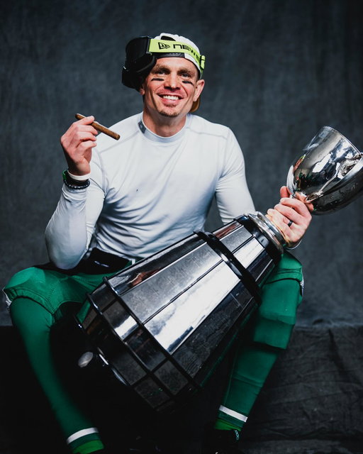 What are they gonna say now @trevorharris7? #GreyCup

📷 @tskrlj