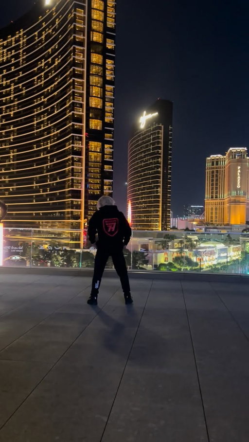 Beautiful night at @adrenaline_tricking 
@resortsworldlv 
🎥 @cena_volatricks 
#tricking #proathlete